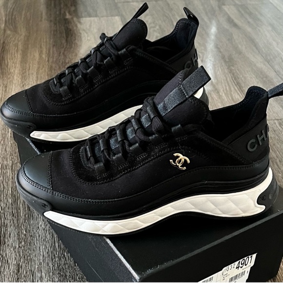 CHANEL Black Calfskin Mixed Fibers CC Sneakers size 39 (Brand New in Box) - Picture 9 of 11